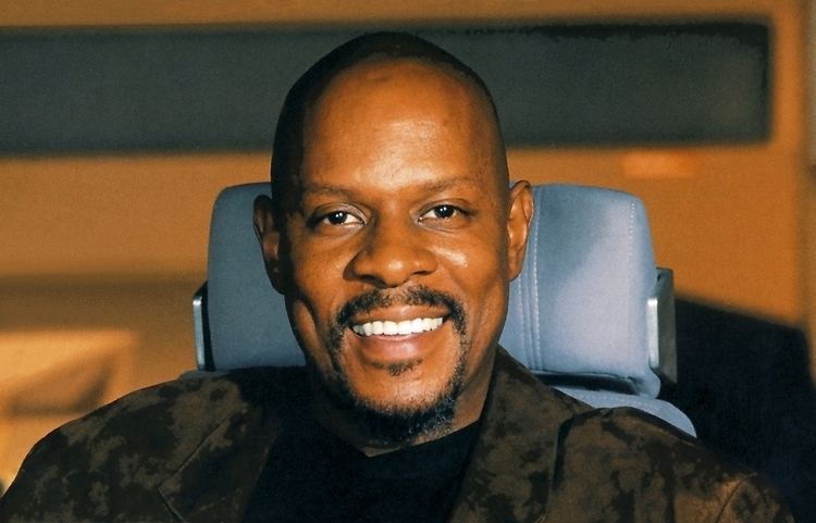 Avery Brooks Avery Brooks Benjamin Sisko Photo 12299803 Fanpop