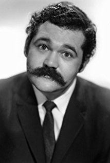 Avery Schreiber iamediaimdbcomimagesMMV5BMTg0NDg2OTU5Nl5BMl5