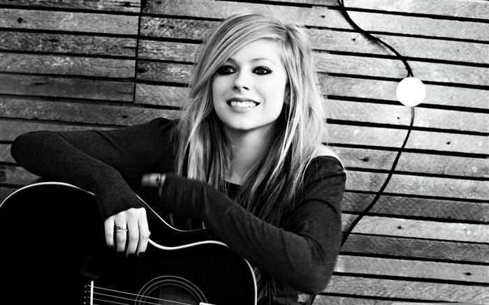 Avril (singer) Canadian singer avril lavigne desktop picture Wallpapers