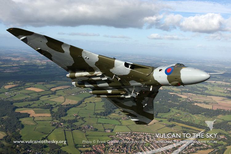 Avro Vulcan XH558 Thank you Vulcan To The Sky