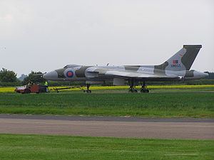 Avro Vulcan XM655 httpsuploadwikimediaorgwikipediacommonsthu