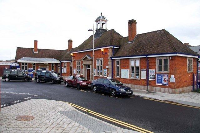 Aylesbury railway station