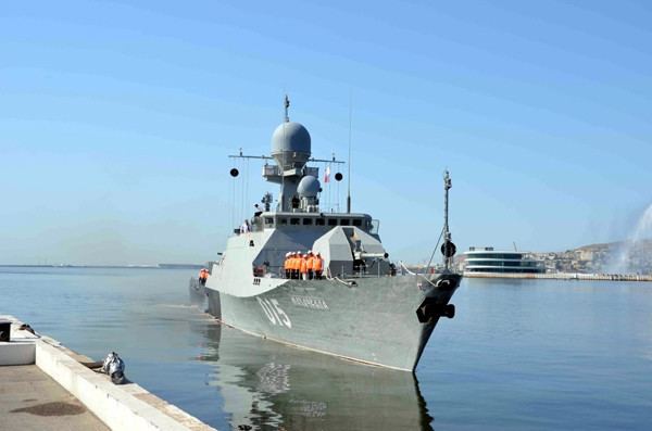 Azerbaijani Navy Representatives of Azerbaijani Navy welcomed Caspian Sea Fleet