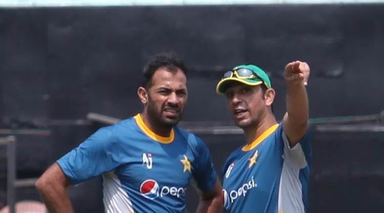 Pakistan Cricket Board to retain Azhar Mahmood as bowling coach