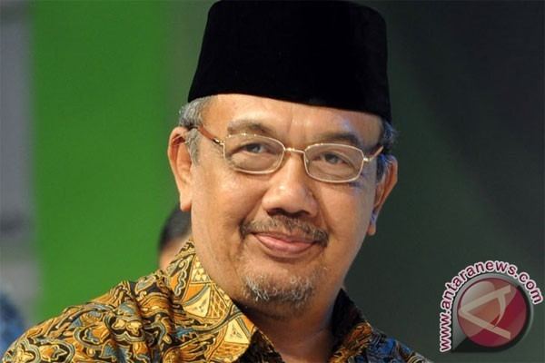 Azwar Abubakar Azwar Abubakar Aceh harus jadi model daerah bebas