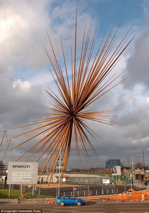 B of the Bang B of the bang Commonwealth Games sculpture is melted down for scrap