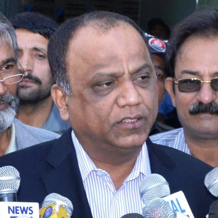 Babar Khan Ghauri MQM demands due share in govt jobs for Sindh39s urbanites