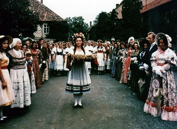 Babička (1971 film) Babika 1 1971 online zdarma