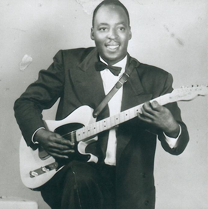 Baby Boy Warren who plays a telecaster Baby Boy Warren was an early Telecaster