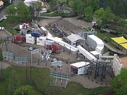 Backlot Stunt Coaster httpsuploadwikimediaorgwikipediacommonsthu