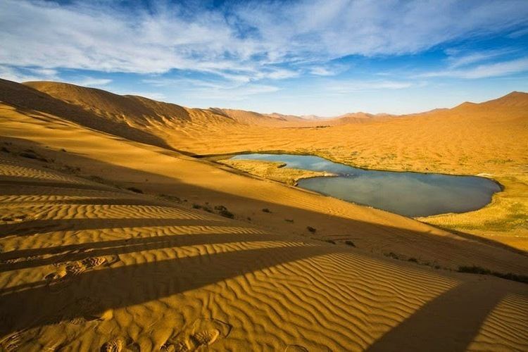 Badain Jaran Desert The Mysterious Lakes of Badain Jaran Desert Amusing Planet