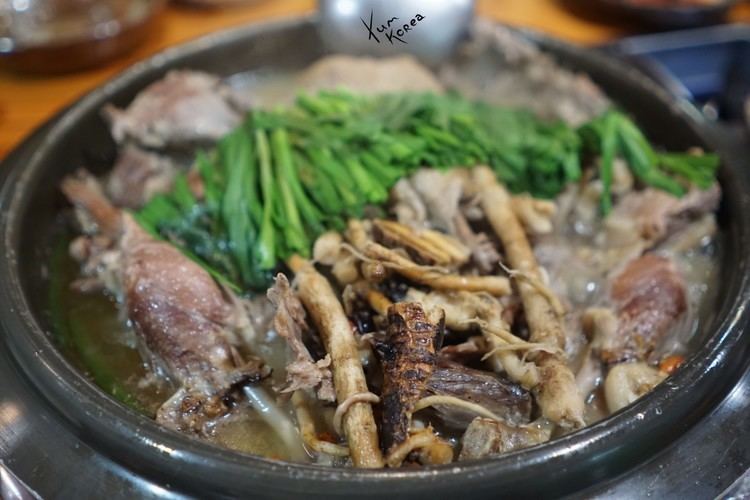 Baeksuk Korean food Basics Baeksuk boiled duck YumkoreaYumkorea