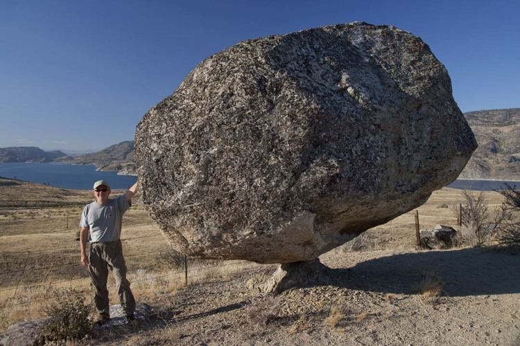 Balancing rock Omak Rock Wikipedia
