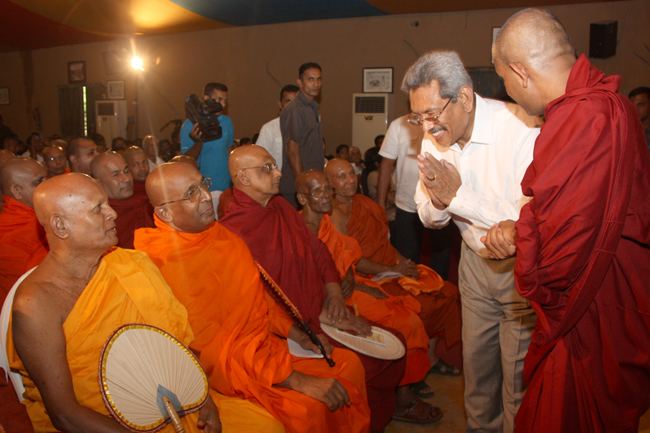 Balangoda Ananda Maitreya Thero Secretary Defence attends Most Ven Ananda Maitreya Thero