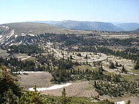 Bald Mountain Pass httpsuploadwikimediaorgwikipediacommonsthu