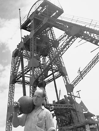 Balmain Colliery httpsuploadwikimediaorgwikipediacommonsdd