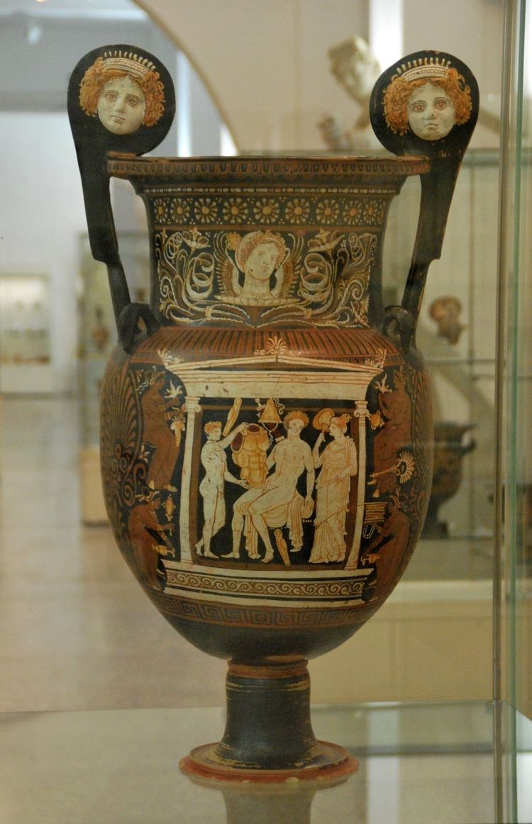 Baltimore Painter FileApulian redfigure volute krater by the Baltimore painter