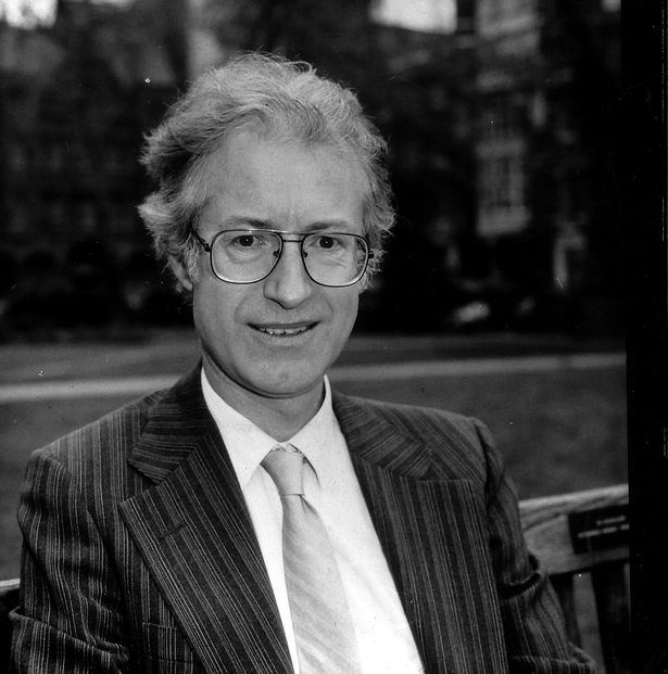 Bamber Gascoigne Bamber Gascoigne to sell 39exquisite39 artefacts after