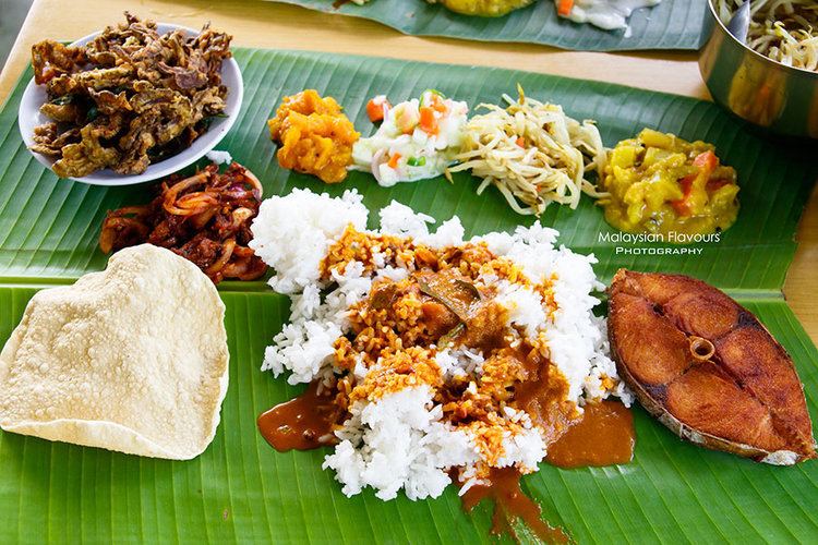 Banana leaf rice Acha Curry House Bukit Gasing PJ Banana Leaf Rice with Crab Curry