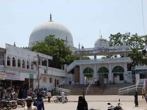 Bande Nawaz Historical monument of Khwaja Bande Nawaz mosque in Gulbarga