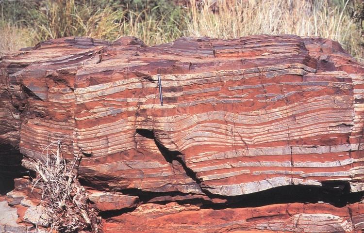 rock strata definition