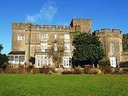 Banwell Castle httpsuploadwikimediaorgwikipediacommonsthu