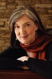 Barbara Kingsolver dgrassetscomauthors1350499031p53541jpg