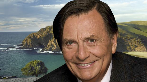 Barry Humphries Barry Humphries come on in possums High50