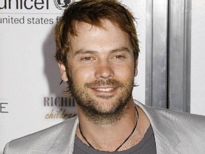 Barry Watson (actor) News Barry Watson to play Serena39s new love interest on