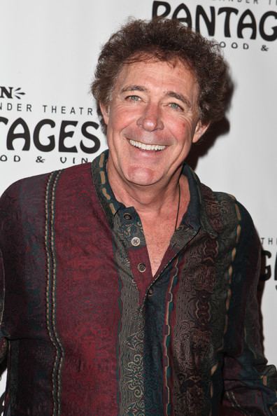 Barry Williams (actor) Barry Williams Photos Opening Night Of quotAvenue Qquot At The