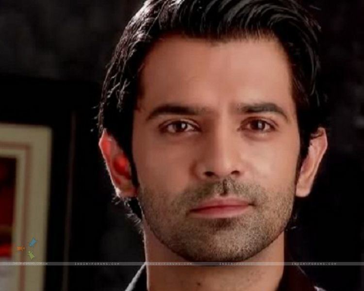 Barun Sobti Barun Sobti 81px Image 3