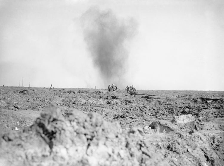 Battle of Ginchy FileStretcher bearers Battle of Ginchy 09091916 IWM Q 1303jpg