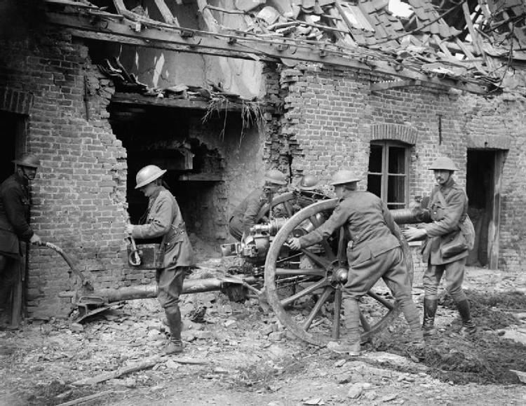 Battle of the Lys (1918) FileBritish gunners with 18 pounder at Saint Floris Battle of the