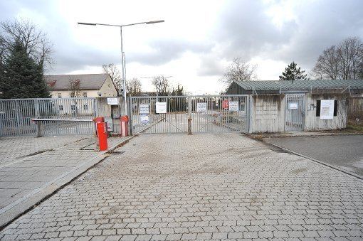 Bayern-Kaserne berflltes Flchtlingslager Bayernkaserne Regierung prft 100
