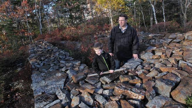 Bayer's Lake Mystery Walls Bayers Lake 39mystery39 wall might be clue to the past The Chronicle