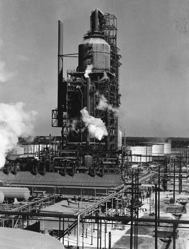 Baytown Refinery Baytown Refinery Humble Oil amp Refining Company The Briscoe Center