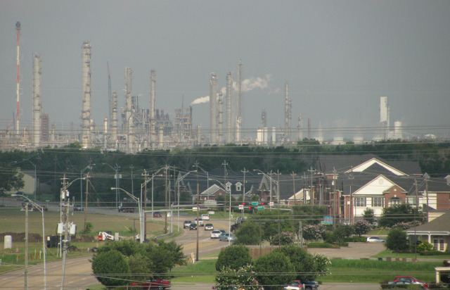 Baytown Refinery ExxonMobil May Face Many Millions In Fines After Court Reverses