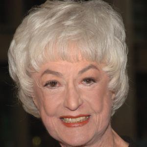 Bea Arthur Bea Arthur Activist Animal Rights Activist Actress Biographycom