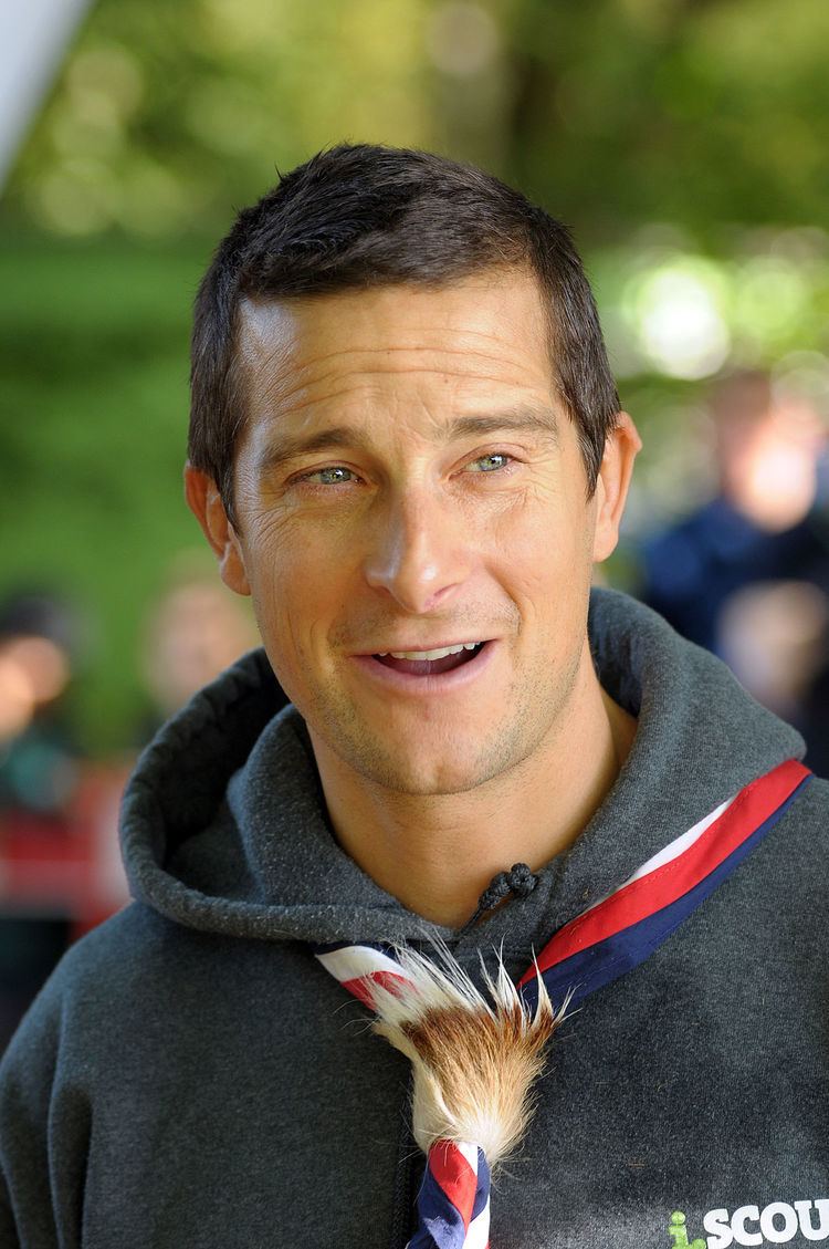 Bear Grylls httpsuploadwikimediaorgwikipediacommonsthu