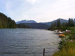 Bear Lake (Alaska) httpsuploadwikimediaorgwikipediacommonsthu