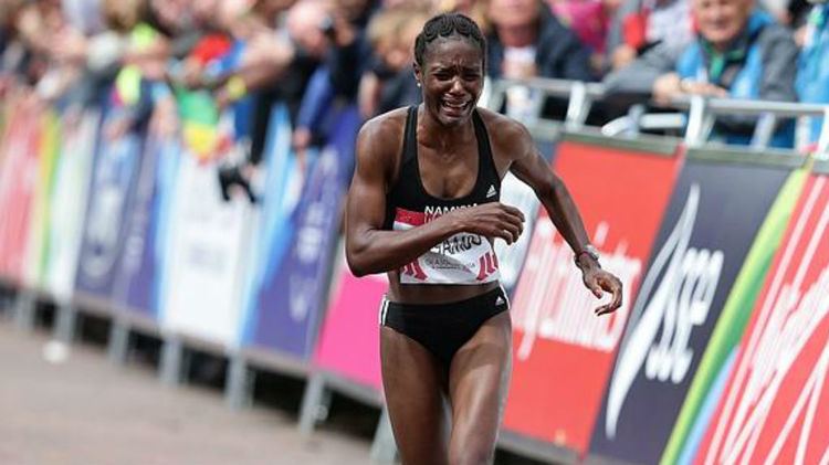Beata Naigambo Terrible video del colapso de una atleta al final de una