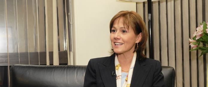 Beatriz Londoño Soto Beatriz Londoo Soto fue designada Ministra de Salud y Proteccin Social
