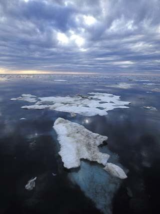 Beaufort Sea wwwworldatlascomaatlasinfopageaaaphotosbeauf