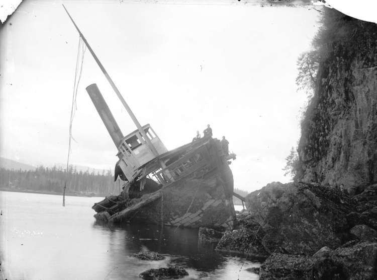 Beaver (steamship) Steamship Beaver wrecked on Prospect Point first steamer on Pacific