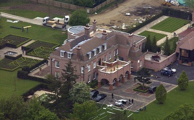 Beckingham Palace The Beckhams 39sell Beckingham Palace for 12 million to bid for 45