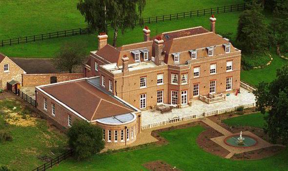 Beckingham Palace David and Victoria Beckham buy 40m London mansion after 39selling