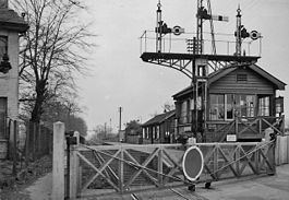 Beddington Lane railway station httpsuploadwikimediaorgwikipediacommonsthu