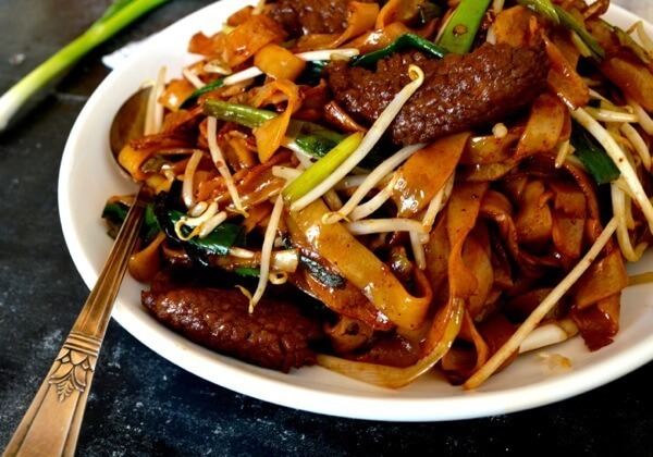 Beef chow fun thewoksoflifecomwpcontentuploads201406beef