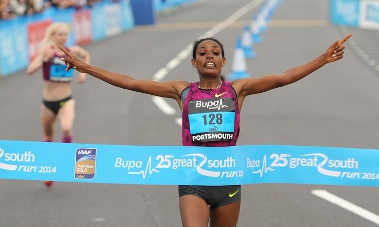 Belaynesh Oljira Belaynesh Oljira and James Rungaru win Great South Run