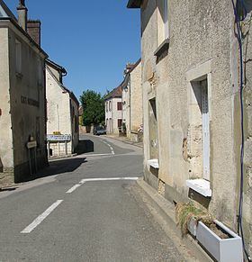 Bellou-le-Trichard httpsuploadwikimediaorgwikipediacommonsthu